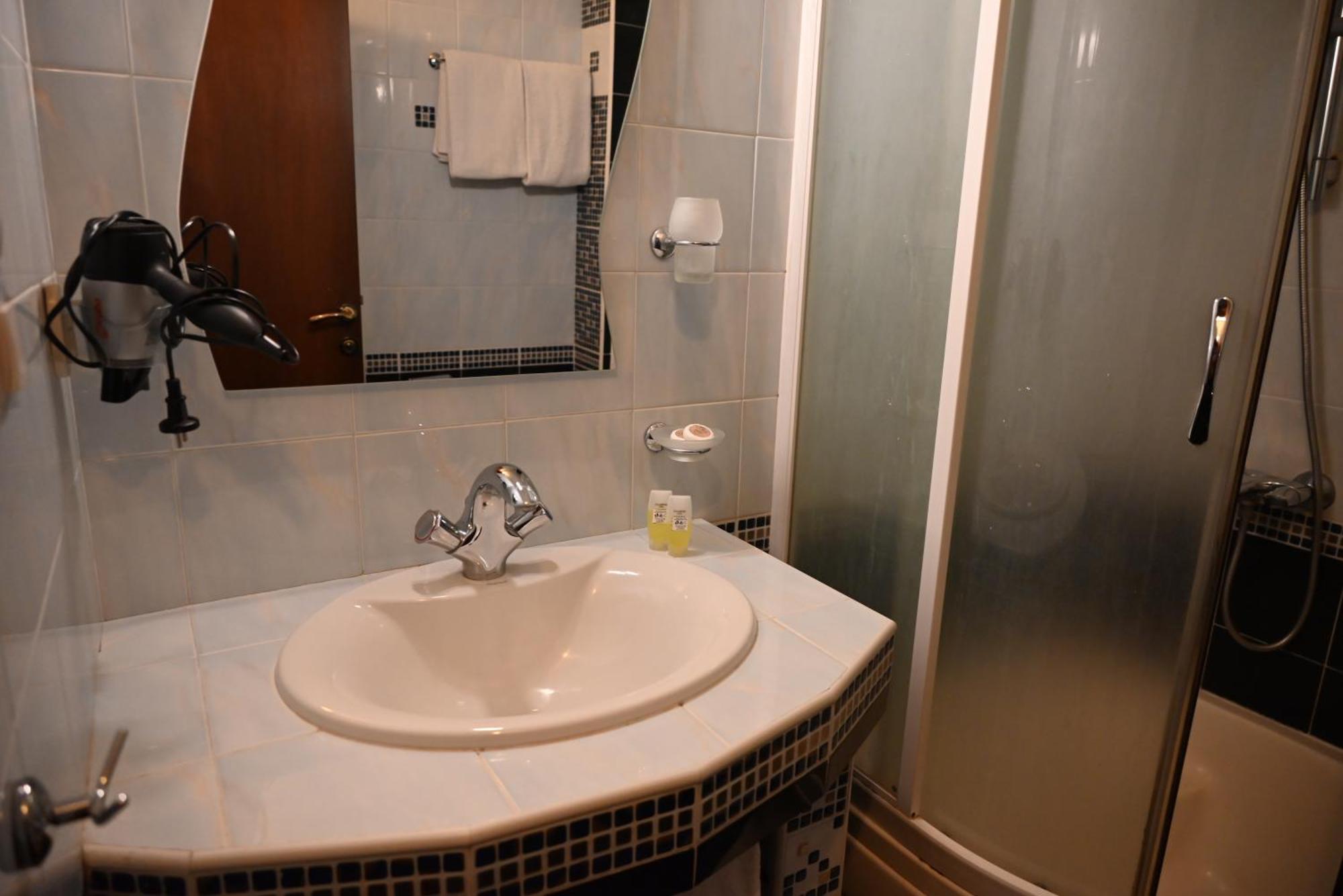 Family Hotel Lazur Kyustendil Exterior foto